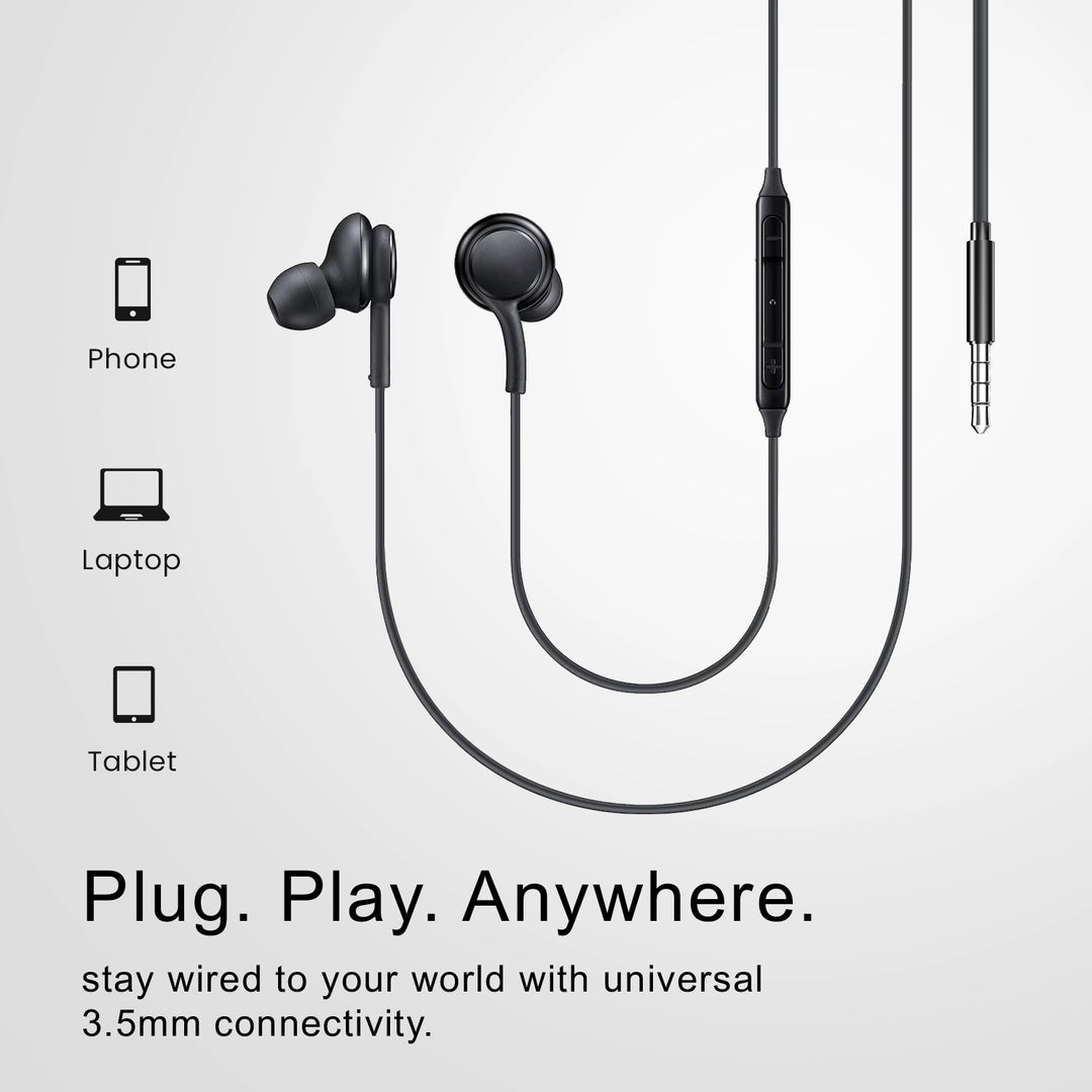 Black earphones with universal 3.5mm connectivity 